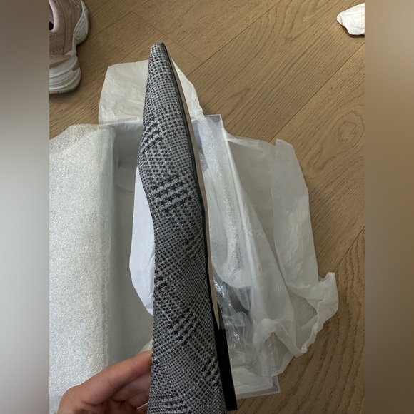 Brand new Jimmy Choo Alina Flat - Picture 4 of 6